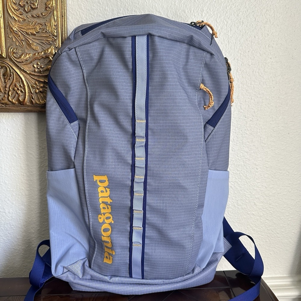 Patagonia Black Hole 25L Backpack Pale Periwinkle Discontinued 2023 Rare New